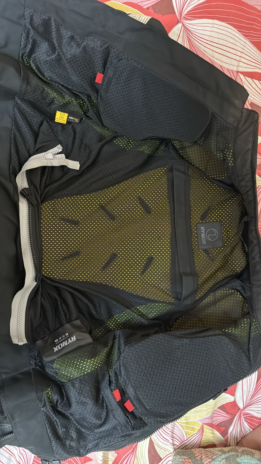 RYNOX tornado pro 4 jacket  2