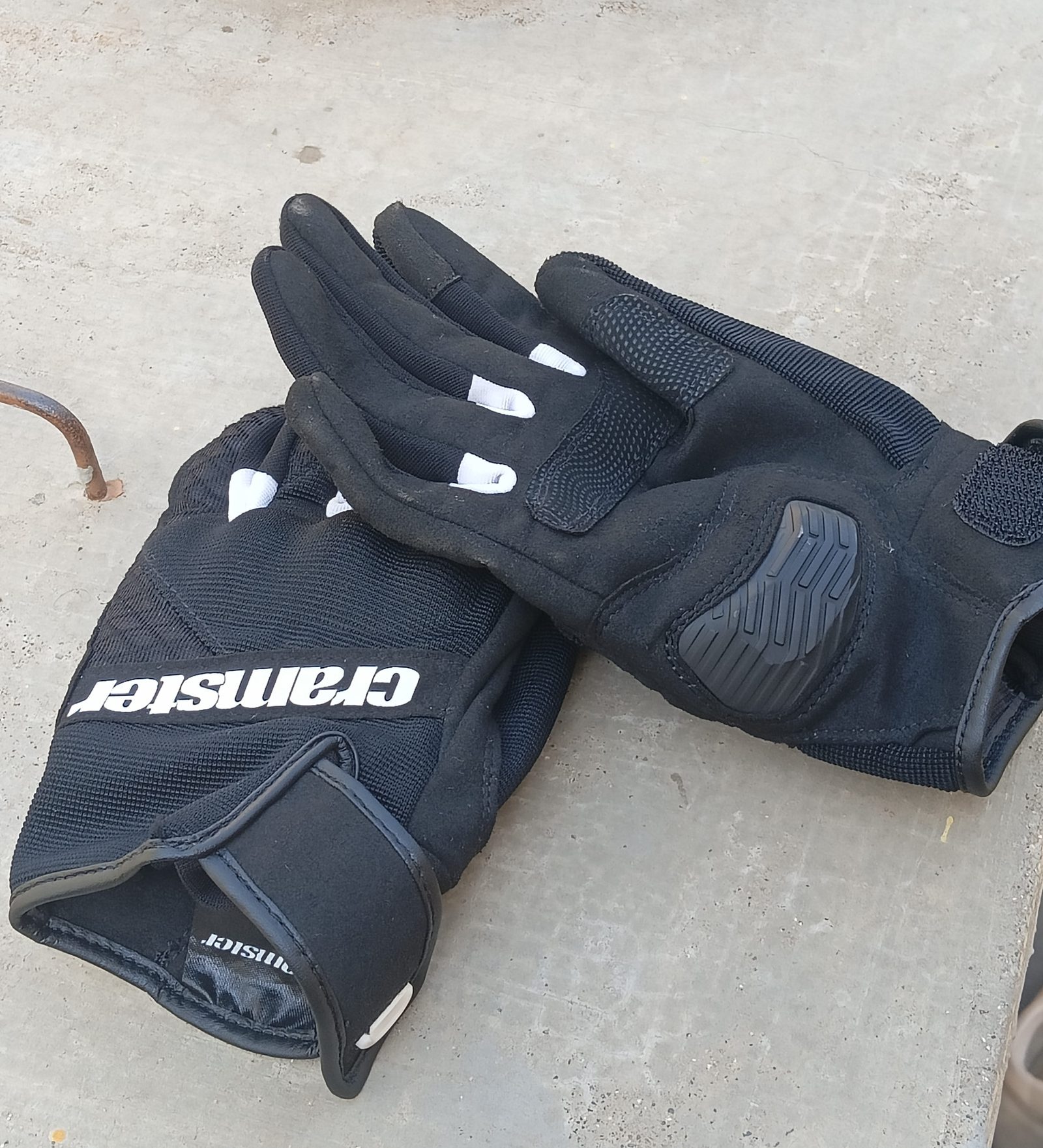 Cramster by rynox flux SP gloves  3