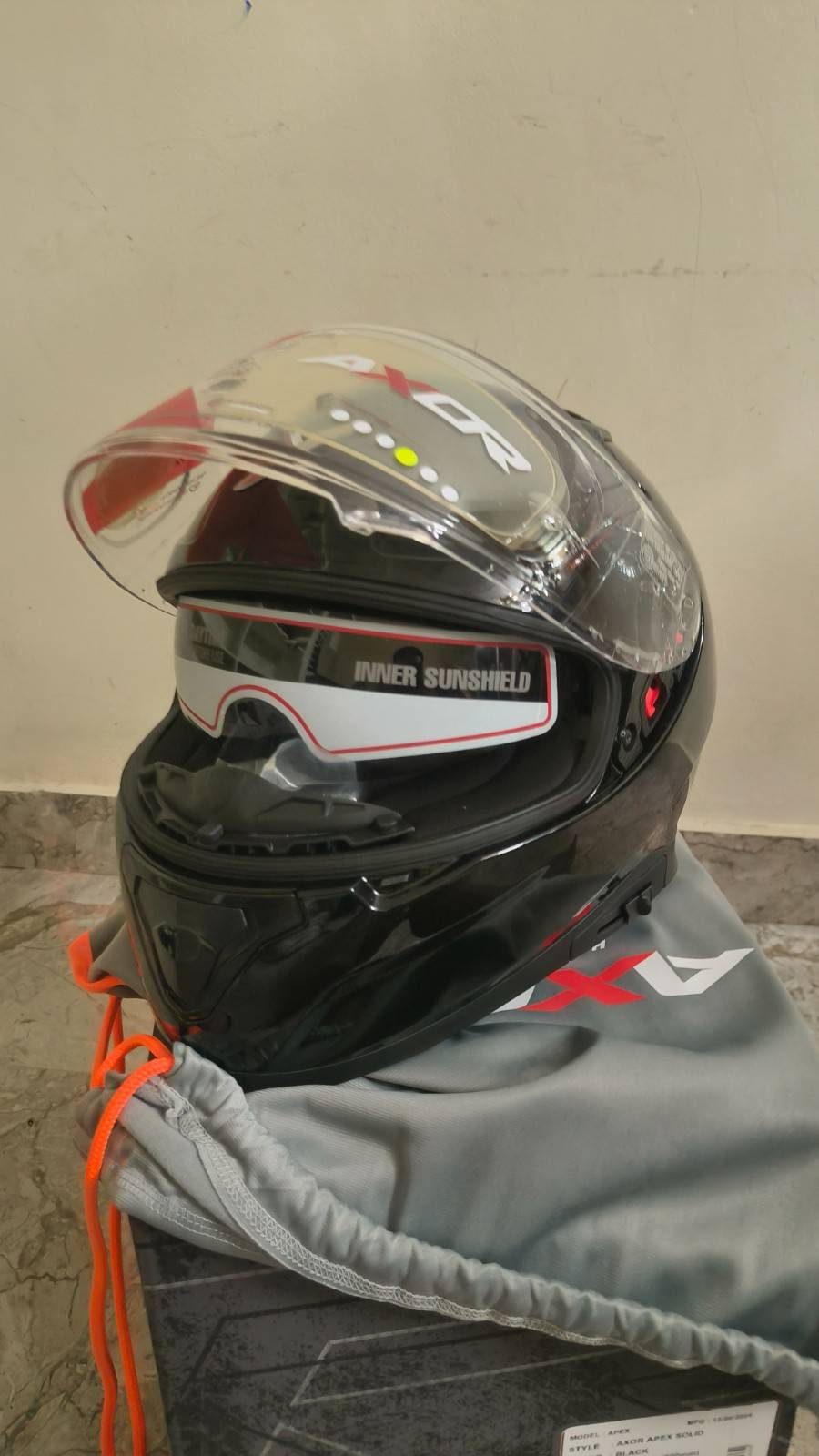 Axor Apex Helmet Black - image 1