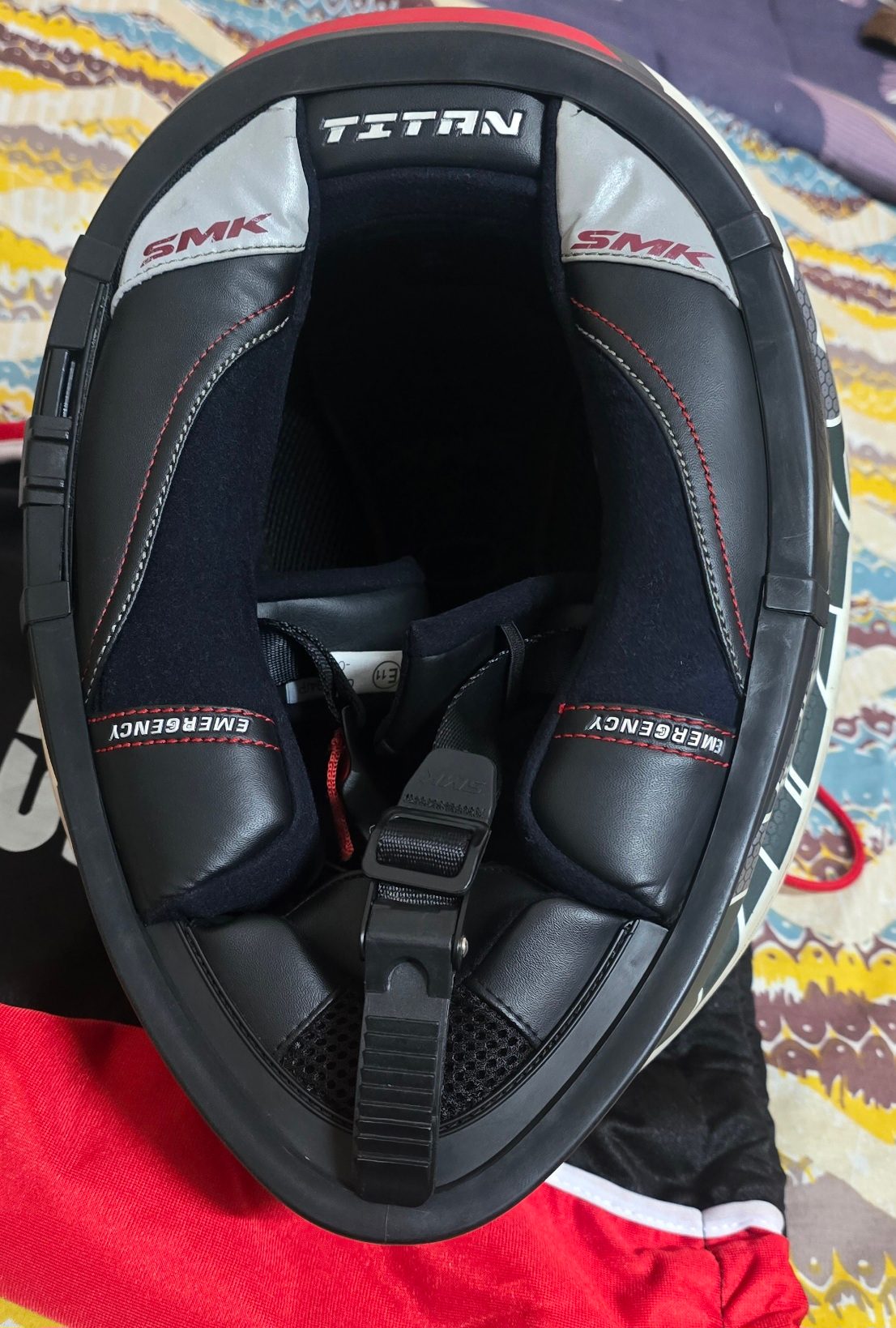 SMK Titan Firefly Matt Grey White Red (MA613) | Size S | Extra XS Inner Pad - image 1