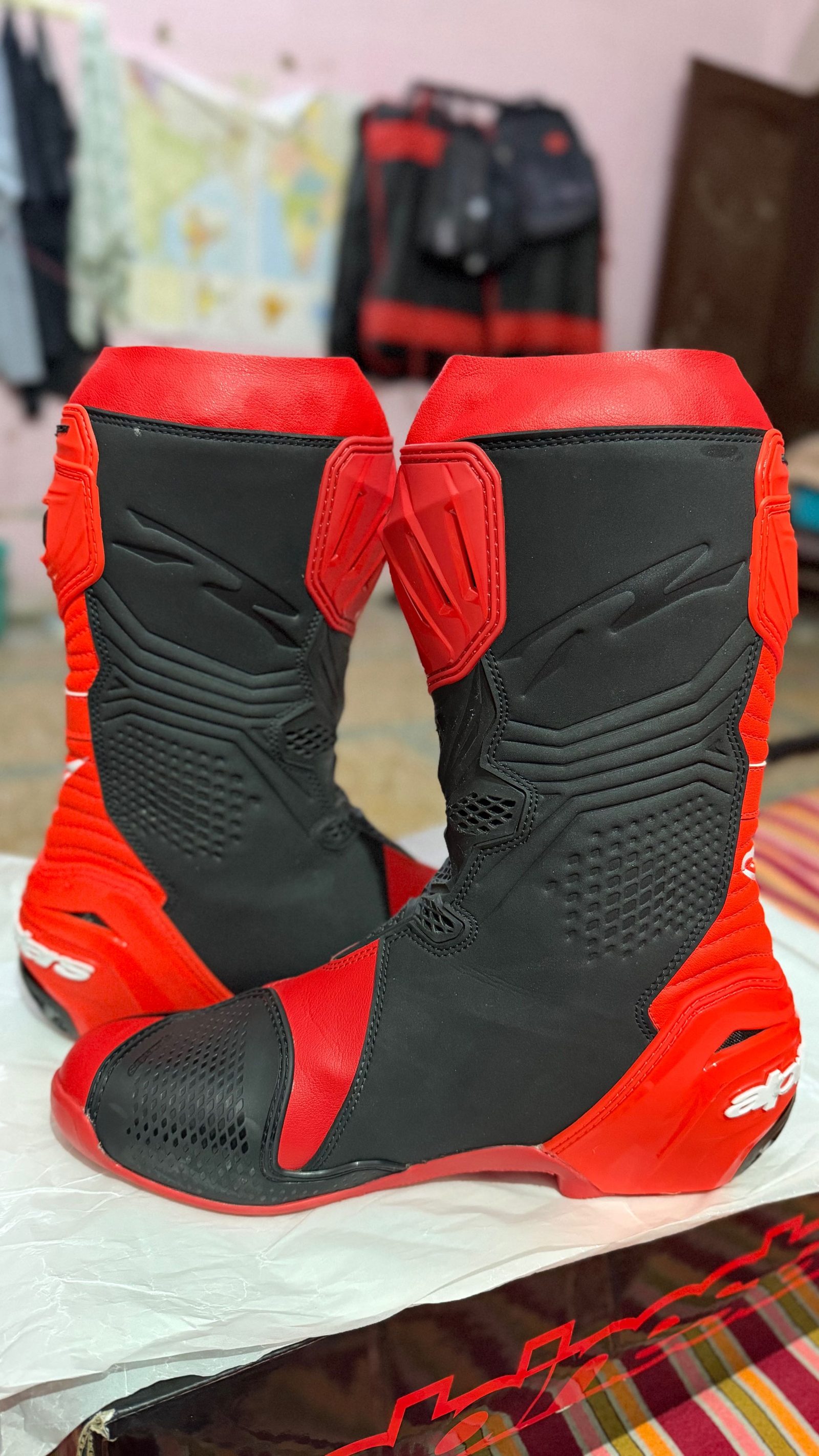 ALPINESTARS SUPERTECH R BOOTS – EU 43 / US 9 2