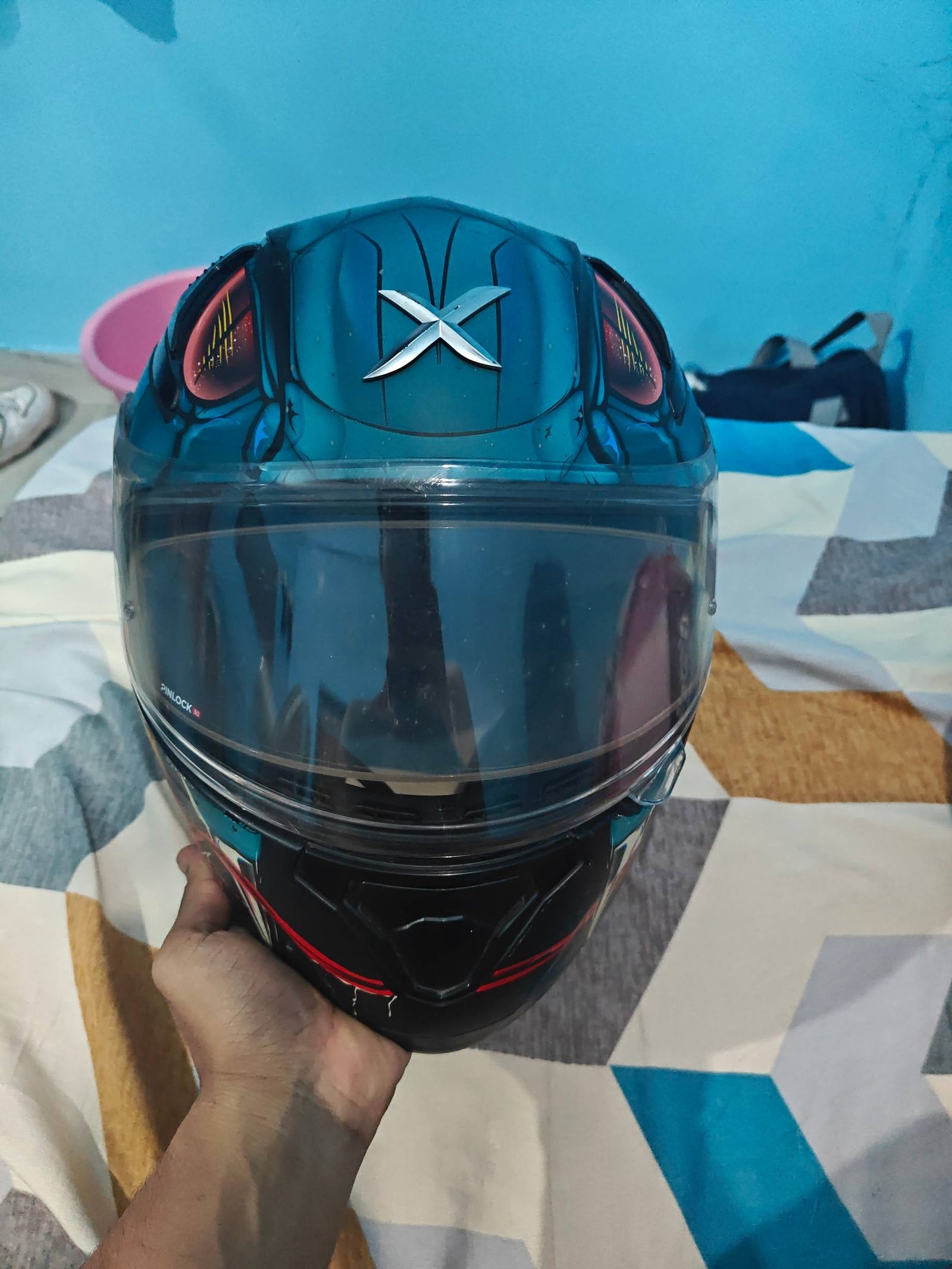 Axor venomous helmet - image 1
