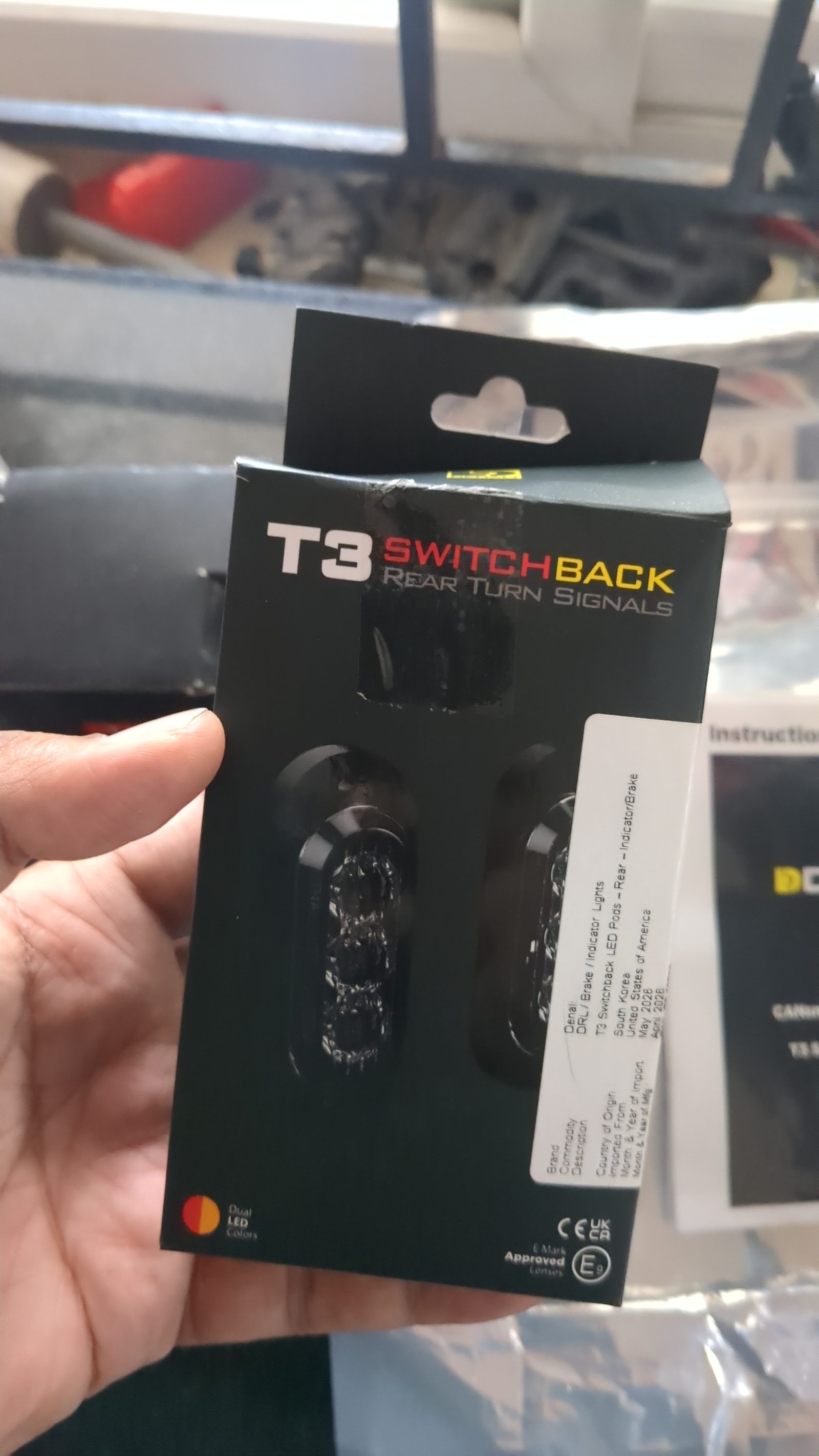 T3 SWITCHBACK REAR SIGNALPODS - image 1