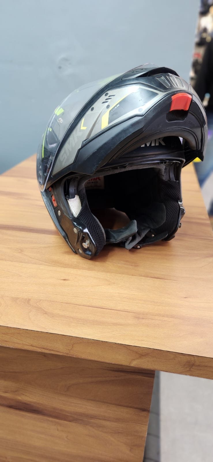 Smk Gullwing modular helmet 3