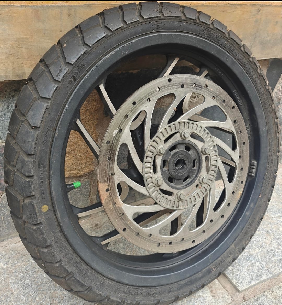 Bajaj Dominar Front Wheel Assembly  - image 1