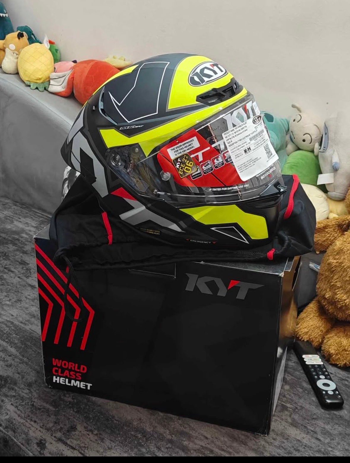 Kyt tt revo helmet medium size 2
