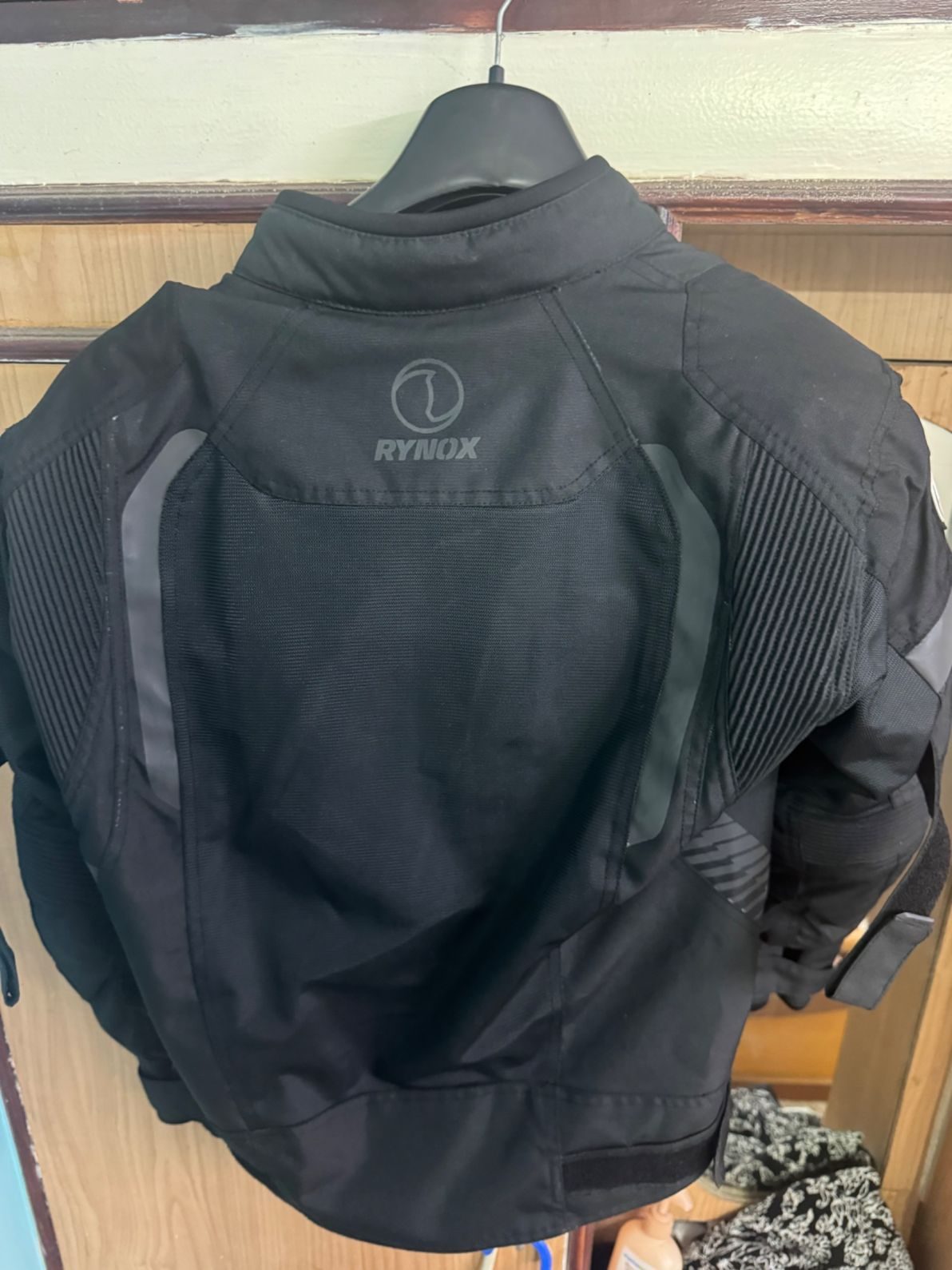 Rynox Tornado Pro 4 riding jacket  2