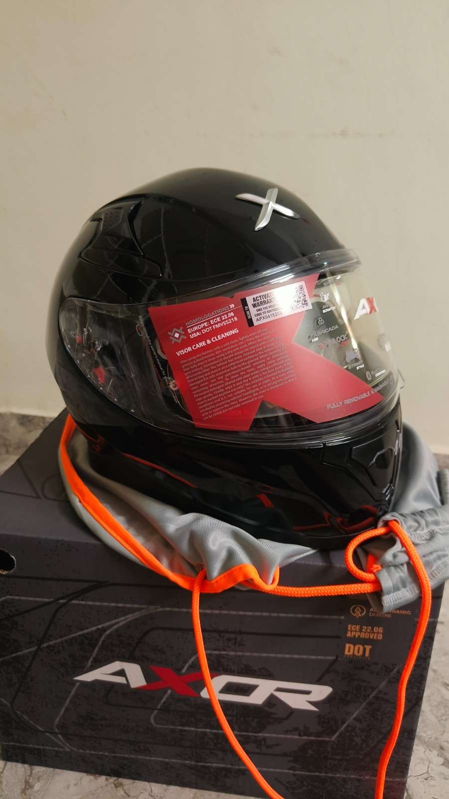 Axor Apex Helmet Black 2