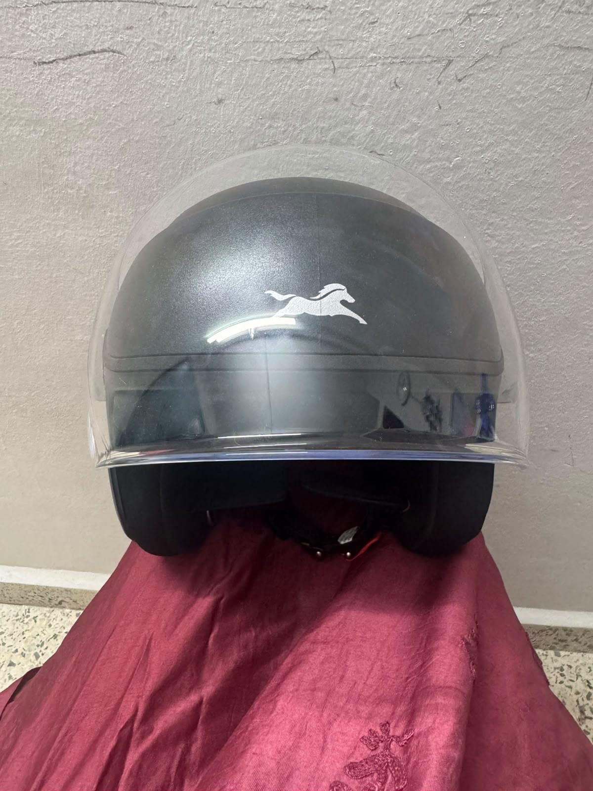 TVS BLACK XL HELEMT 3