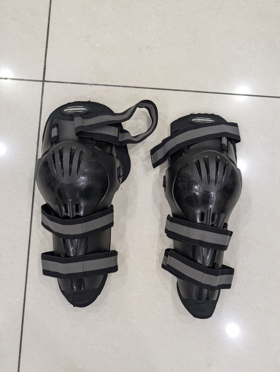Cramster Bionic Knee Guards - image 1