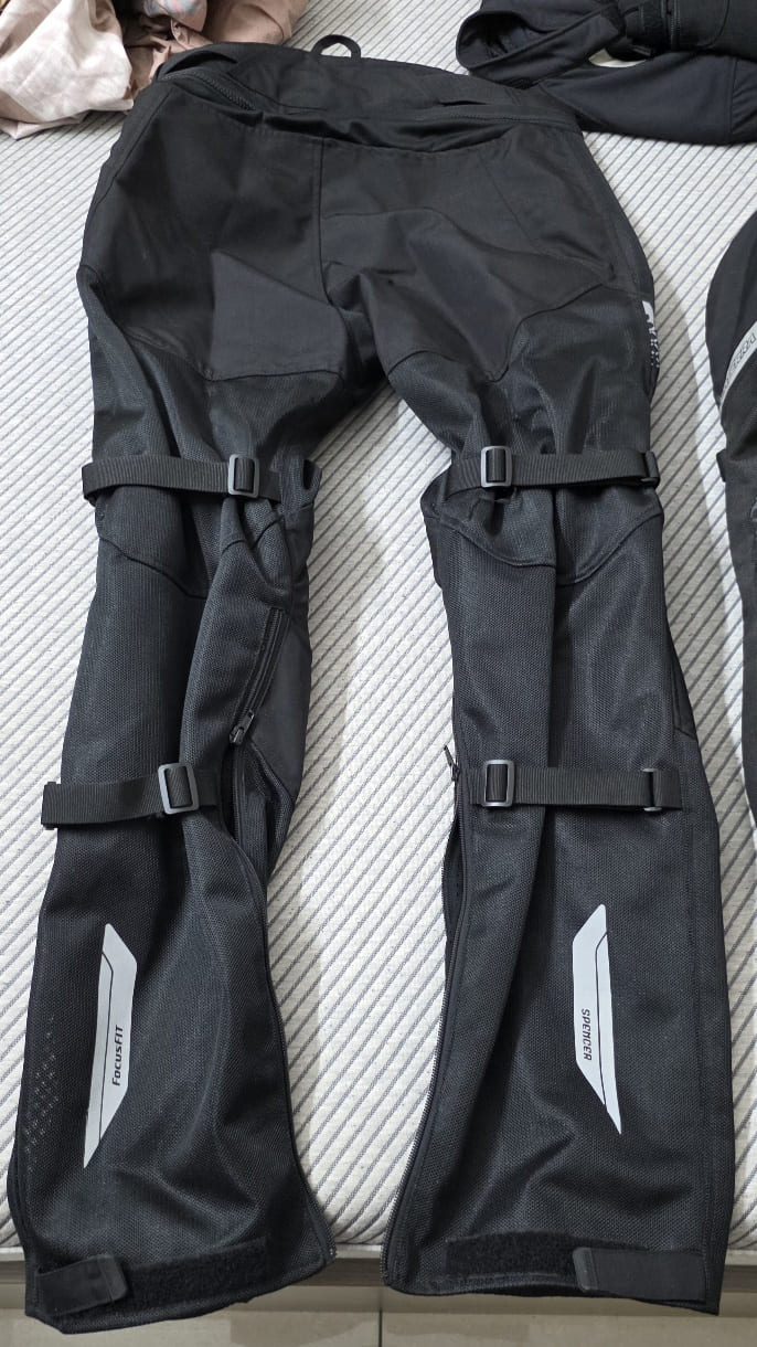 Viaterra Spencer Black Mens Riding Pants  2