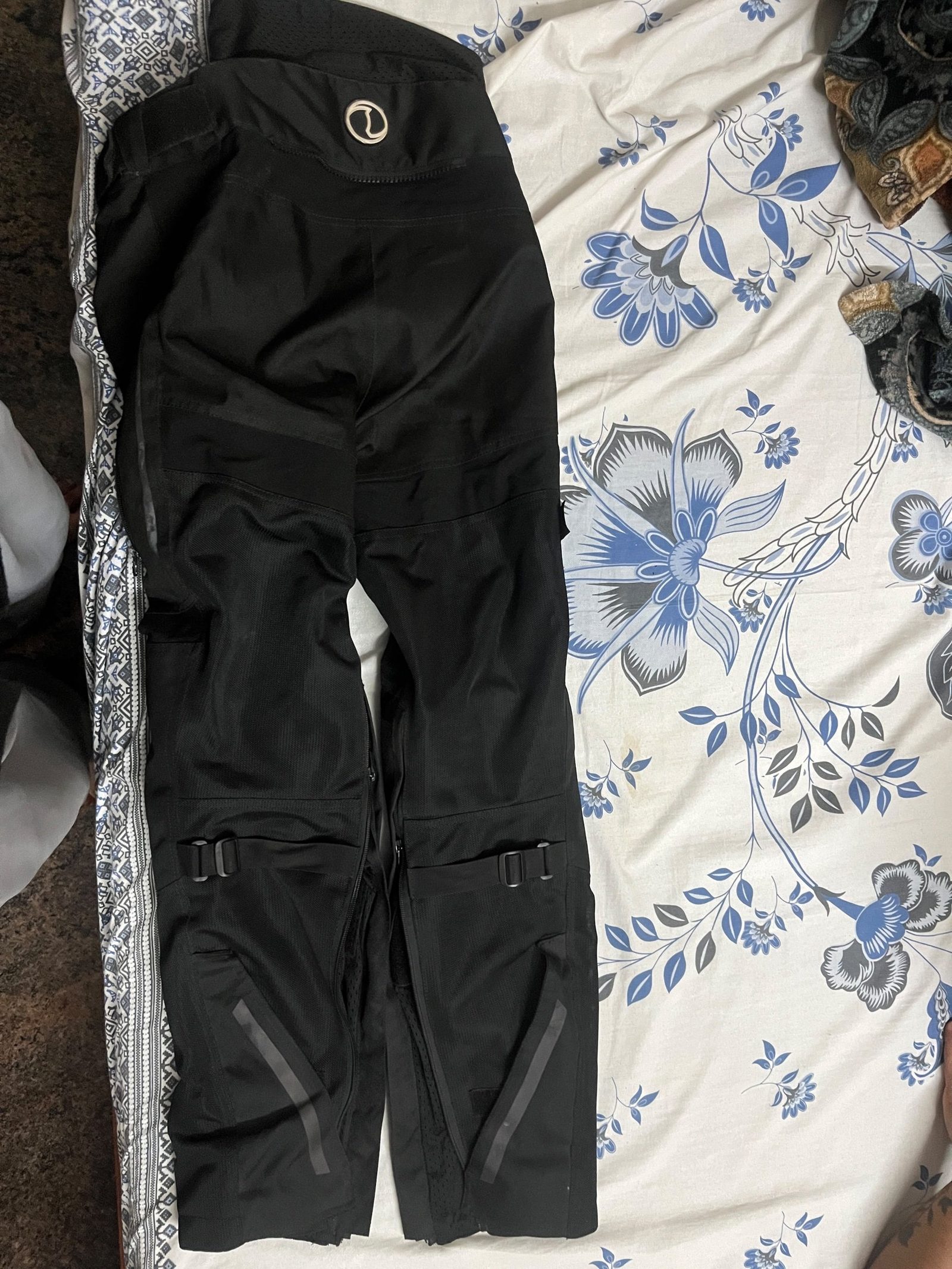 Air GT Pant - image 1