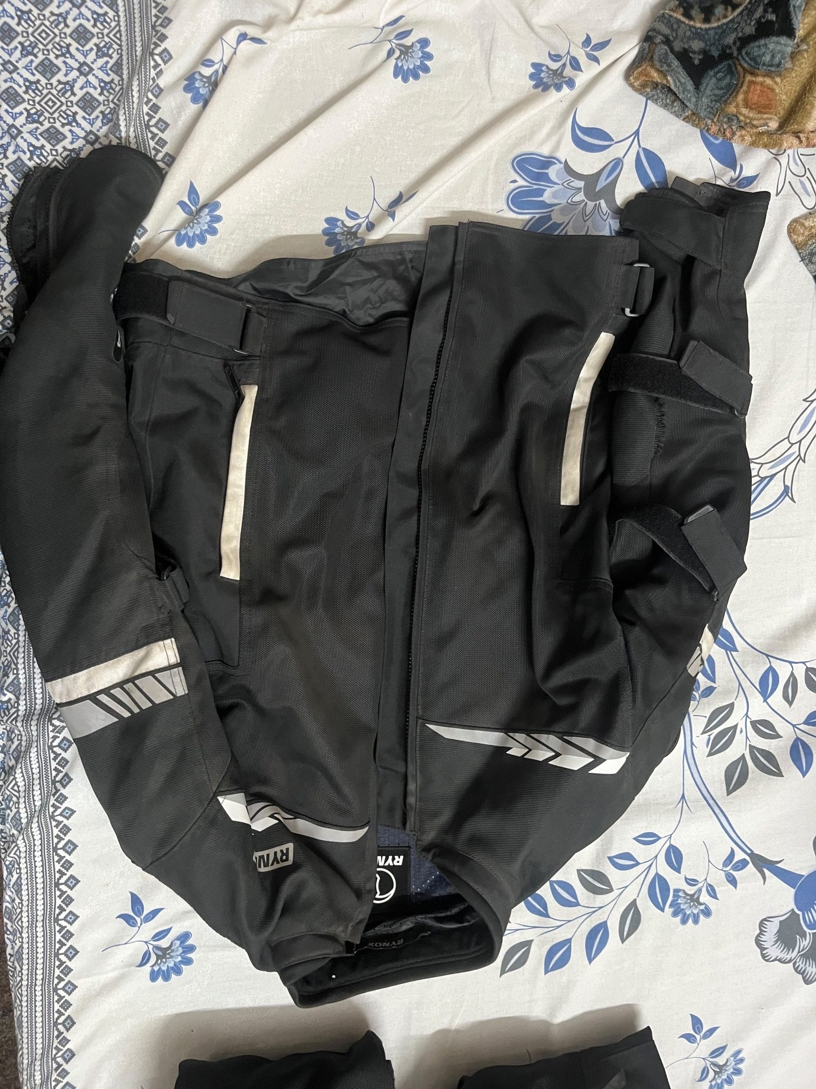 Air GT 04 Jacket - image 1