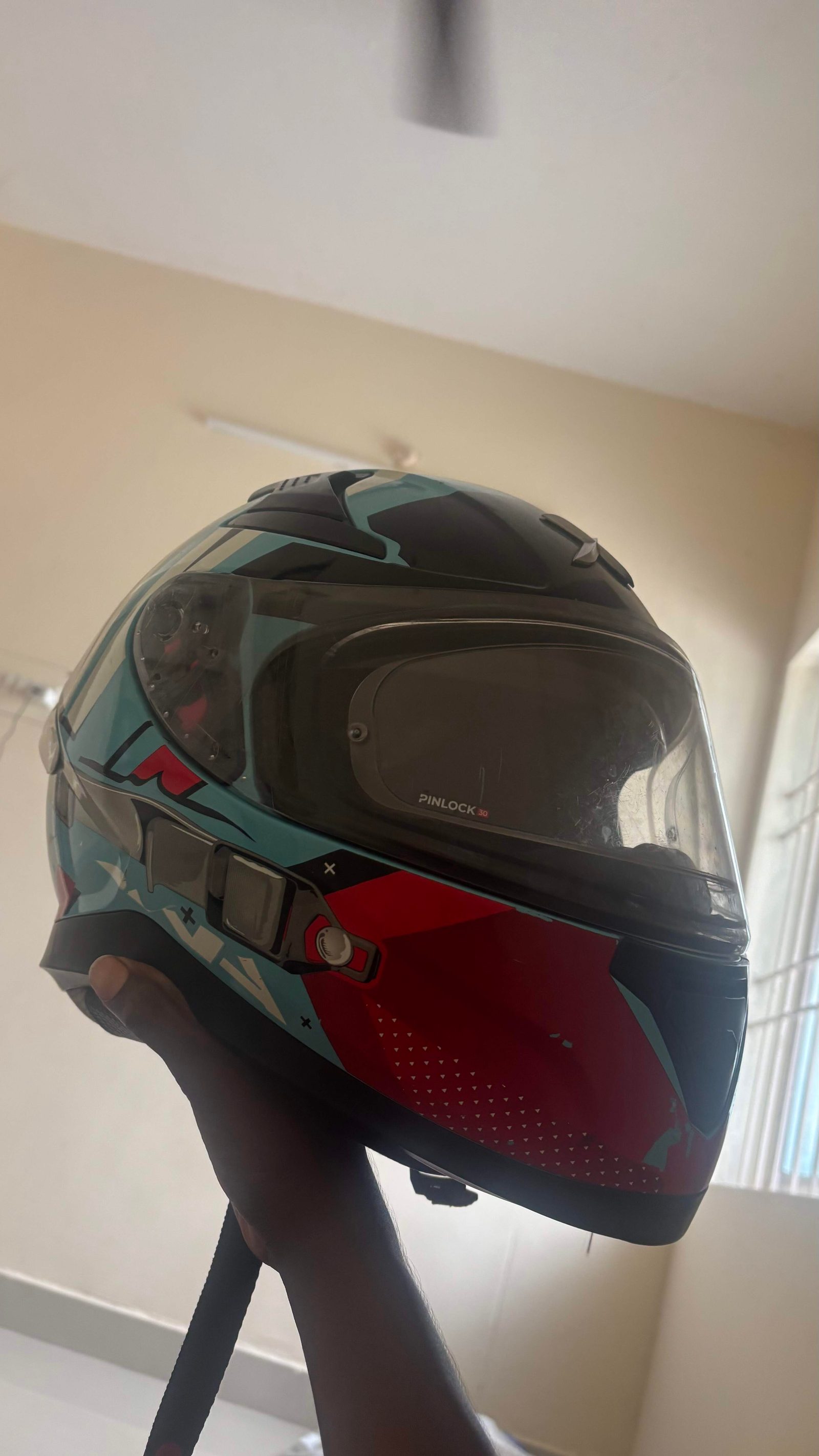 helmet  - image 1
