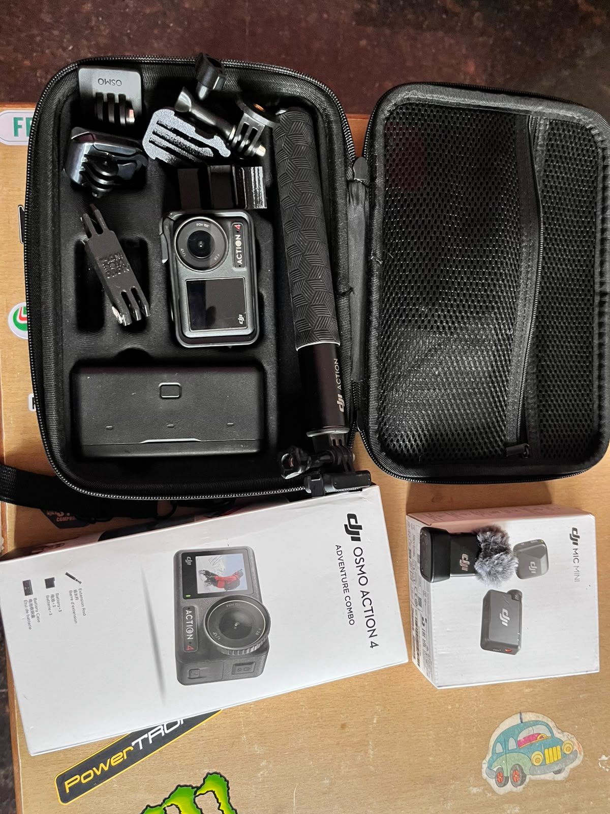 Dji action adventure combo with dji mic - image 1