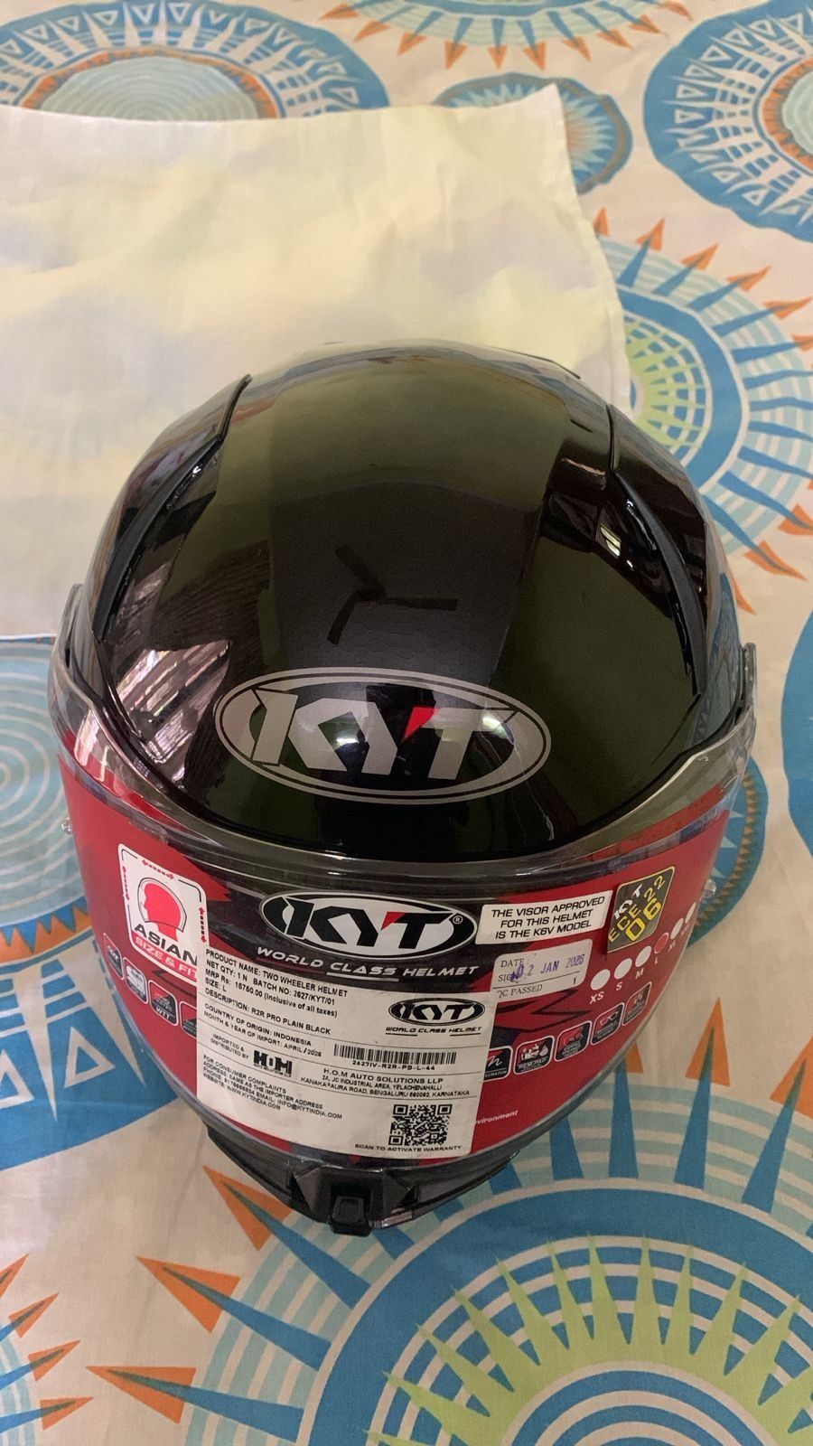 KYT r2r pro helmet L size Plain Black colour 2